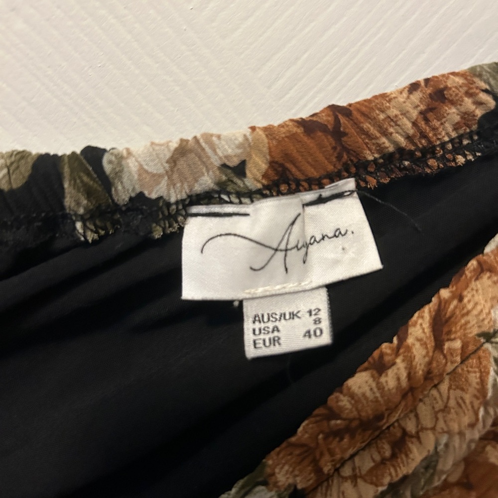 Floral One-Shoulder Ruffle Dress - Picture 4 of 4
